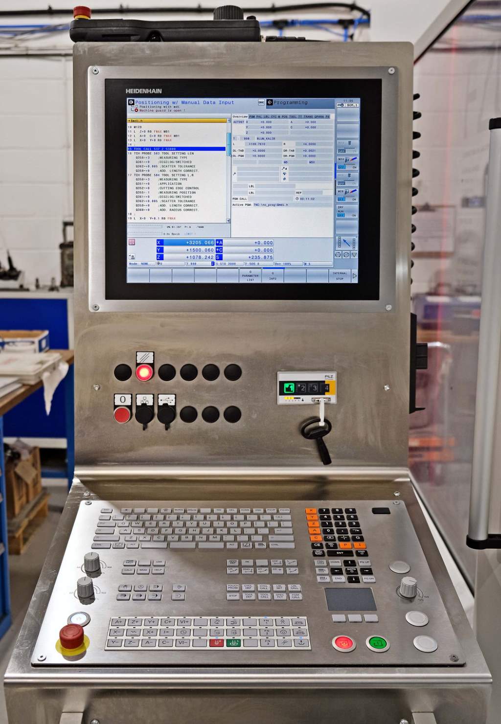 The Heidenhain TNC 640 CNC system fitted to the Zimmermann FZU400